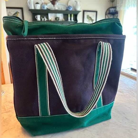 Lands' End Navy Kelly Green Boat n Tote w Striped Handles inside Retired Colors - Picture 2 of 9